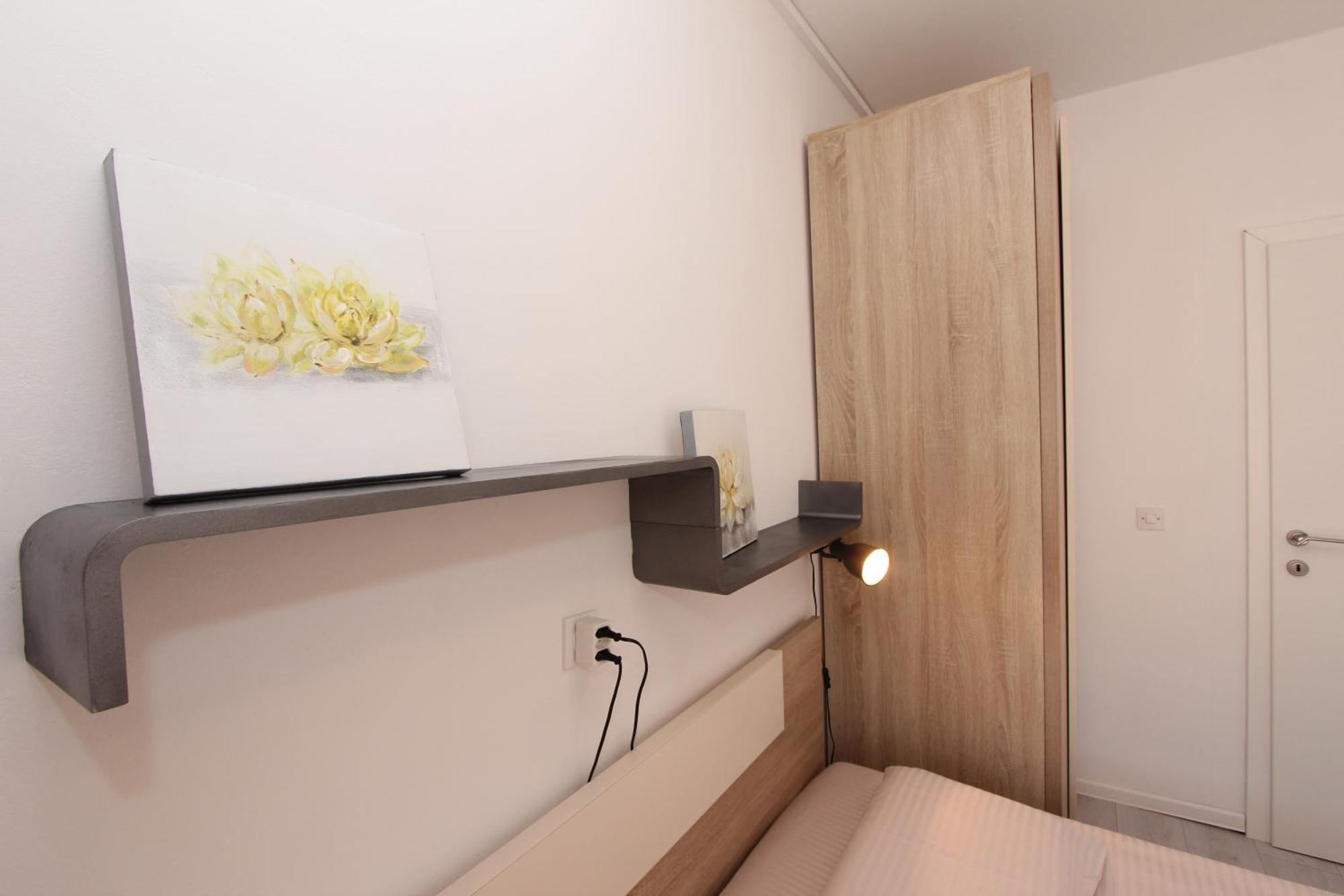 Rozi Apartment